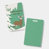 Brawn Doe Deer neben Pine Tree im Schnee Ausweis (Vorder- & Rückseite)