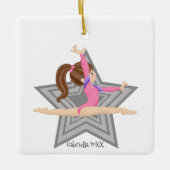 Brawn Haired Gymnast Girl Gymnastik Weihnachten Keramikornament (Vorderseite)