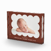 Brawn Modern Scalloped Birth Ankündigung Fotoblock (Rechts)