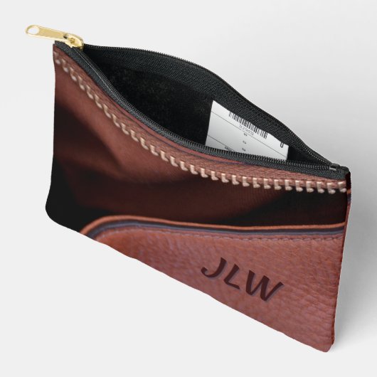 Brawn Unzipped Leather with Initials Stylish Zubehörtasche (Offen)