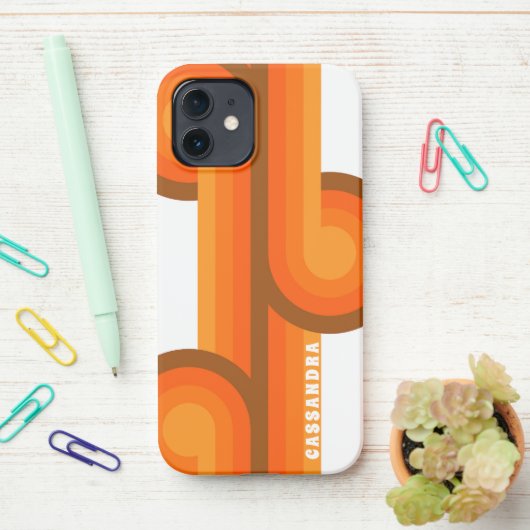 Brawn Yellow Orange Art Pattern iPhone Hülle (Auf dem Schreibtisch)