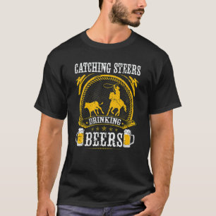 Breakaway-Roping, das Ochsen fängt, Bier trinkt Ro T-Shirt