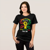 Breaking Jede Kette seit 1865 Tri-Blend Shirt (Vorderseite voll)