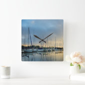 Brechen durch II Quadratische Wanduhr (Zuhause)