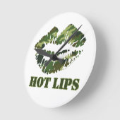 BREI heiße Lippen Runde Wanduhr (Winkel)