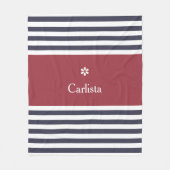 Breite blaue horizontale Streifen roter Name Daisy Fleecedecke (Vorderseite)