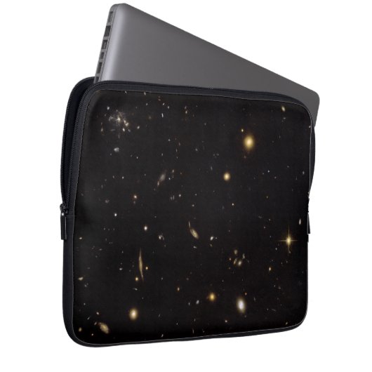 Breite Sicht auf Spiderweb Galaxy Field.ai Laptopschutzhülle (Vorne Rechts)