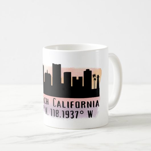 Breite und Länge der Long Beach Skyline Kaffeetasse (VorderseiteRechts)