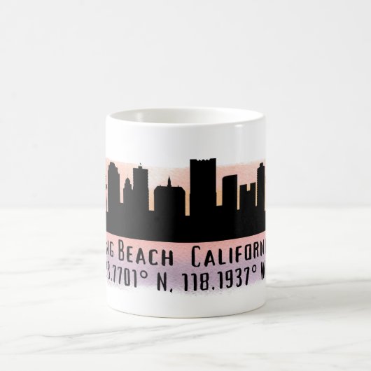 Breite und Länge der Long Beach Skyline Kaffeetasse (Mittel)