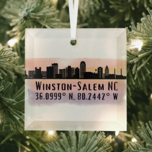 Breitengrad und Länge der Skyline von Winston Sale Ornament Aus Glas