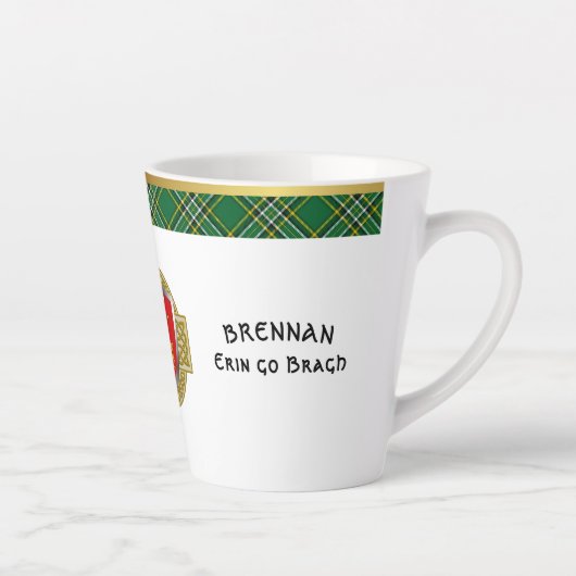 Brennan Irish Shield & Tartan Personalisiert Milchtasse (Rechts)
