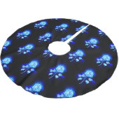 Brennen der blauen Rose Polyester Weihnachtsbaumdecke (Schrägansicht)