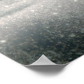 Brennende Galaxie über majestätischen Bergen Poster (Ecke)