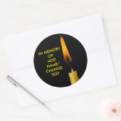 Brennende Kerze und dein Text. 2 Runder Aufkleber (Umschlag)