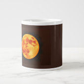 Brennende Sonne Jumbo-Tasse (Vorderseite)