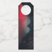 Brennende Wolken, Nebel und Berge Flaschenanhänger (Vorderseite)