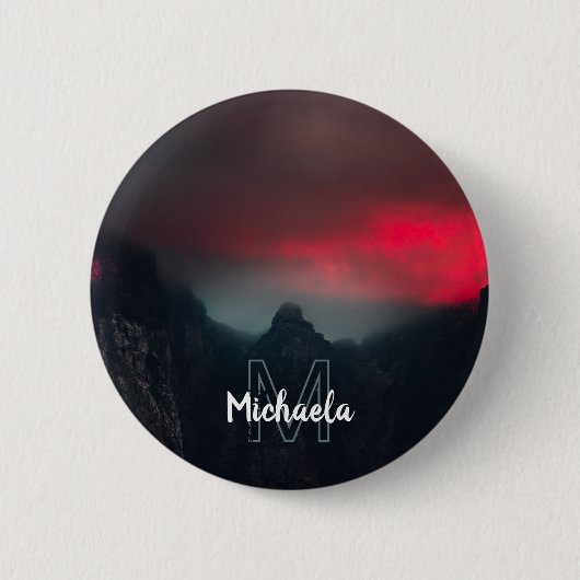 Brennende Wolken, Nebel und Berge Monogramm Button (Vorderseite)