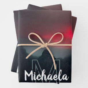 Brennende Wolken, Nebel und Berge Monogramm Geschenkpapier Set