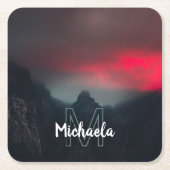 Brennende Wolken, Nebel und Berge Monogramm Rechteckiger Pappuntersetzer (Vorderseite)