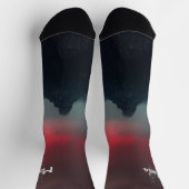 Brennende Wolken, Nebel und Berge Monogramm Socken (Oben)