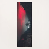 Brennende Wolken, Nebel und Berge Monogramm Yogamatte (Rückseite)