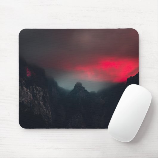 Brennende Wolken, Nebel und Berge Mousepad (Mit Mouse)