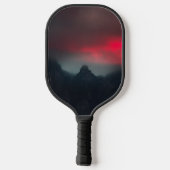Brennende Wolken, Nebel und Berge Pickleball Schläger (Rückseite)