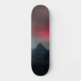 Brennende Wolken, Nebel und Berge Skateboard