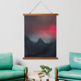 Brennende Wolken, Nebel und Berge Wandteppich Mit Holzrahmen