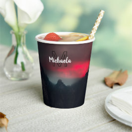 Brennende Wolken, Nebel und Monografie der Berge i Pappbecher