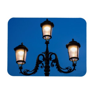 Brenzlige Lampe bei Nacht, Venedig Magnet