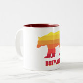 Brevard North Carolina Rainbow Bear Zweifarbige Tasse (Vorderseite Links)