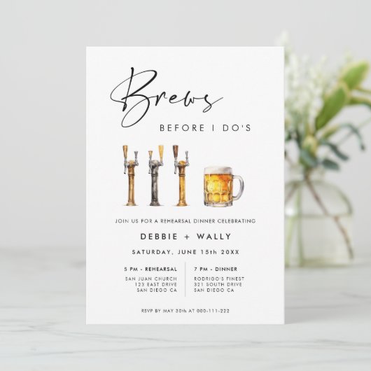 Brews Before I Do's Rehearsal Dinner Einladung (Stehend Vorderseite)