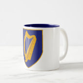 Brian Boru Harp - Symbol Irlands Zweifarbige Tasse (VorderseiteRechts)