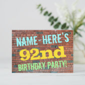 Brick Wall Graffiti Inspiriert 92. Geburtstag + Na Einladung (Stehend Vorderseite)