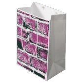 BRICK WALL MITTLERE GESCHENKTÜTE (Vorderseite Schrägansicht)