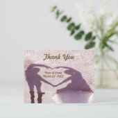 Bridal Couple Silhouette Herz in Sand Vielen Dank Postkarte (Stehend Vorderseite)