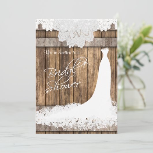 Bridal 👰 Dusche in rustikalem Holz und weißer Spi Einladung (Stehend Vorderseite)