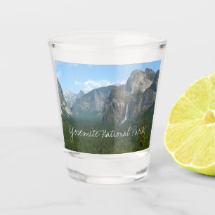 Bridalveil Falls und Half Dome im Yosemite Schnapsglas