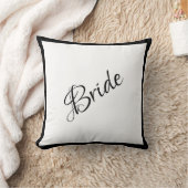 Bride Black Script Chic Wedding Kissen (Decke)