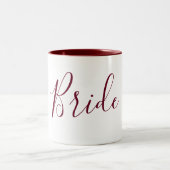 Bride Burgundy und White Cursive Zweifarbige Tasse (Mittel)