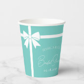 Bride & Co Elegantes Brautparty mit weißem Bow Rib Pappbecher (Vorderseite)