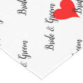 Bride Groom Table Red Hearts Kurzer Tischläufer (Ecke)