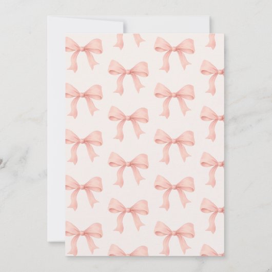 Bride in a Tini Bit Espresso Martini Bridal Shower Einladung (Rückseite)