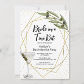 'Bride in a Tini Bit' Martini Bachelorette Party Einladung (Vorderseite)
