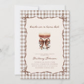 Bride in a Tini Bit Rustic Bridal Shower Einladung (Vorderseite)