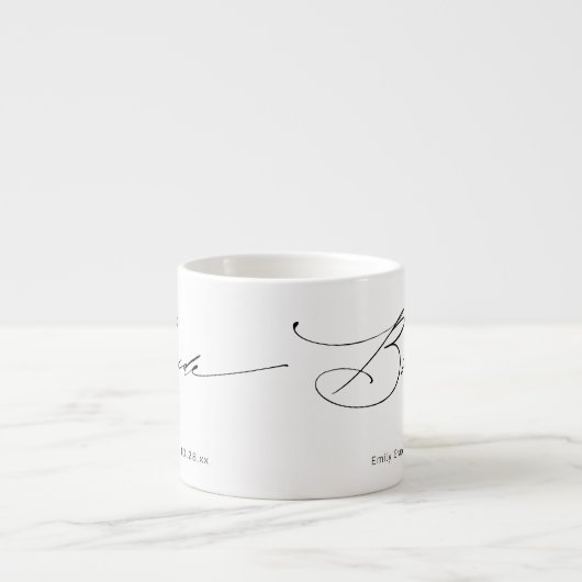 Bride Modern Eleganter Script Wedding Individuelle Espressotasse (Vorderseite)