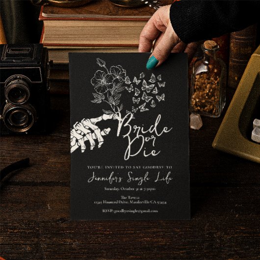 Bride or Die Gothic Floral Bachelorette Party Einladung