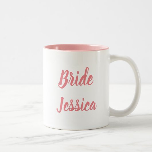 Bride Pink Elegant Script Geschenke Stilvolle Hoch Zweifarbige Tasse (Rechts)