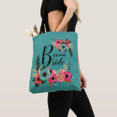 Bride Team. Bridesmaid Modernes Blumengeschenk Tasche (Von Nahem)